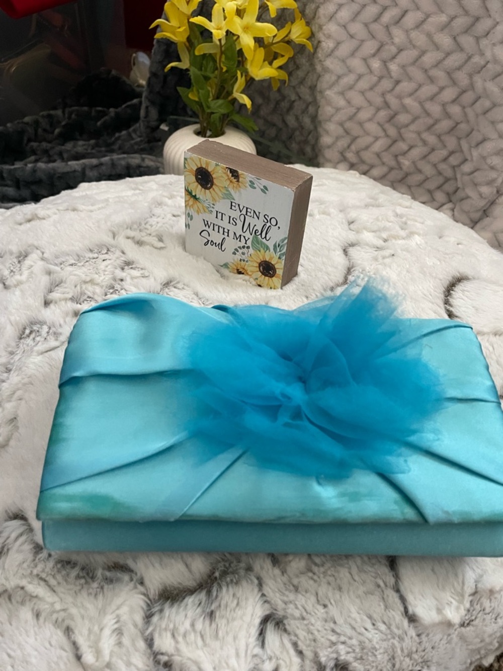 Vintage /After 5 LULU TOWNSEND Clutch purse. Color:Lt.Turquoise w tulle Bow NWOT